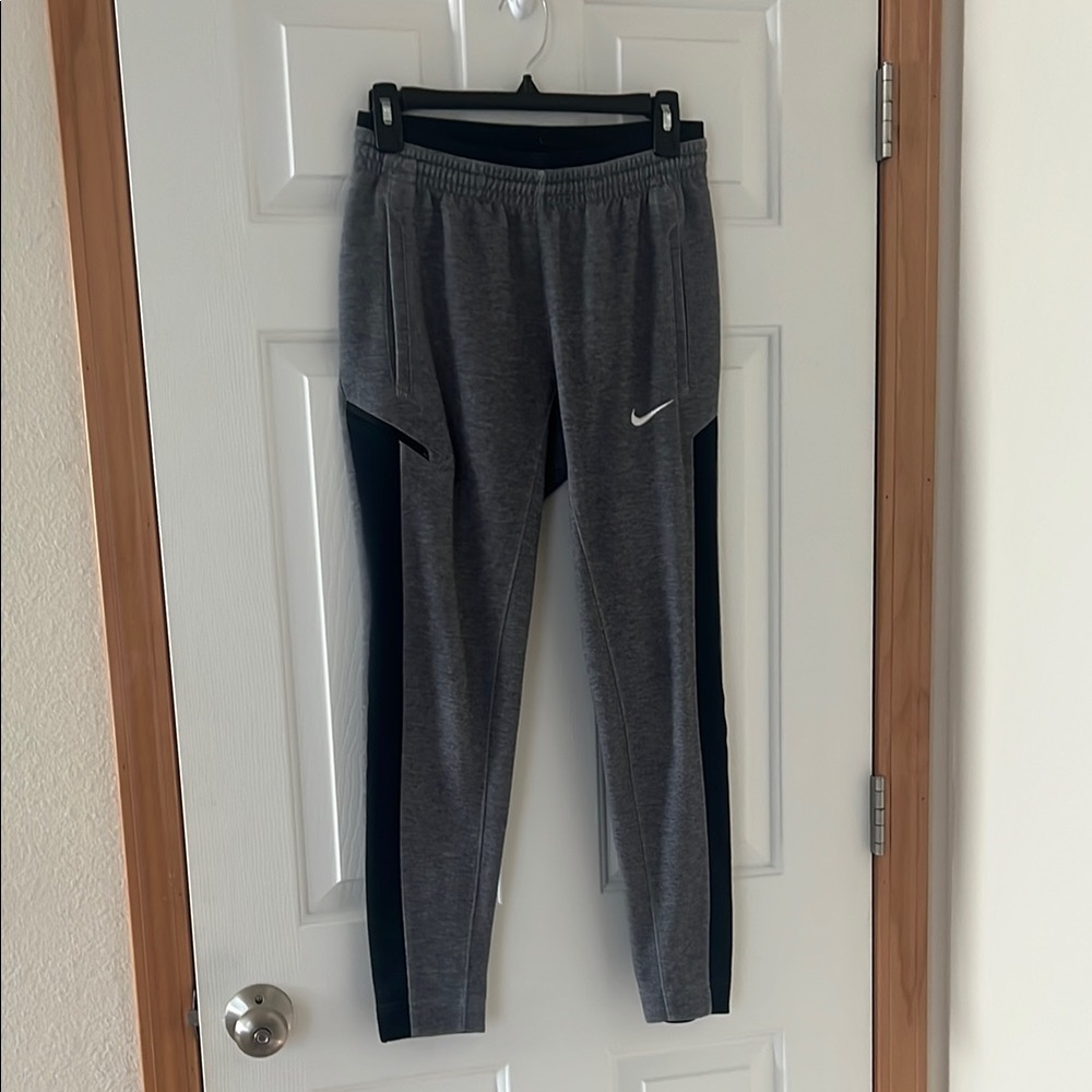 Nike Heather Gray and Black Athletic Pants